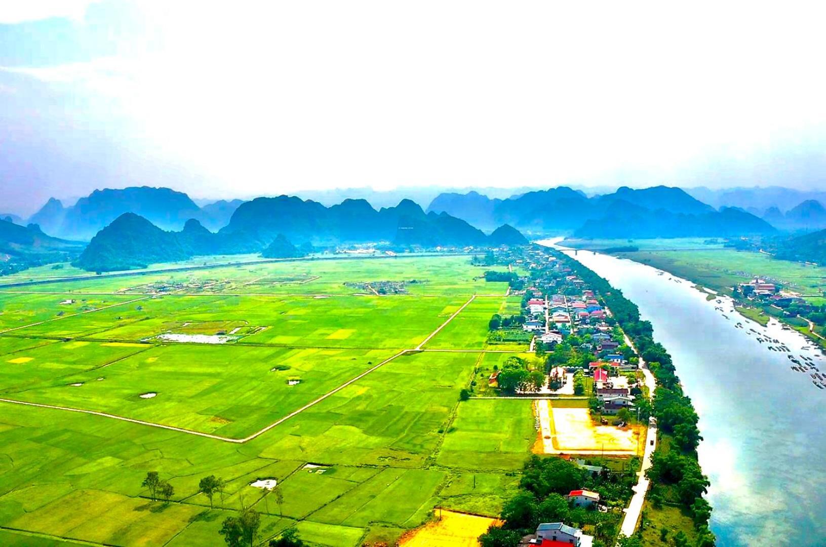 Happy Field Homestay Phong Nha Eksteriør billede